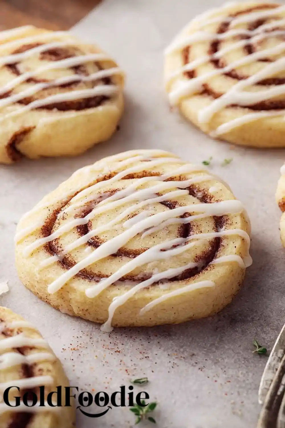 Glazed Cinnamon Roll Cookies