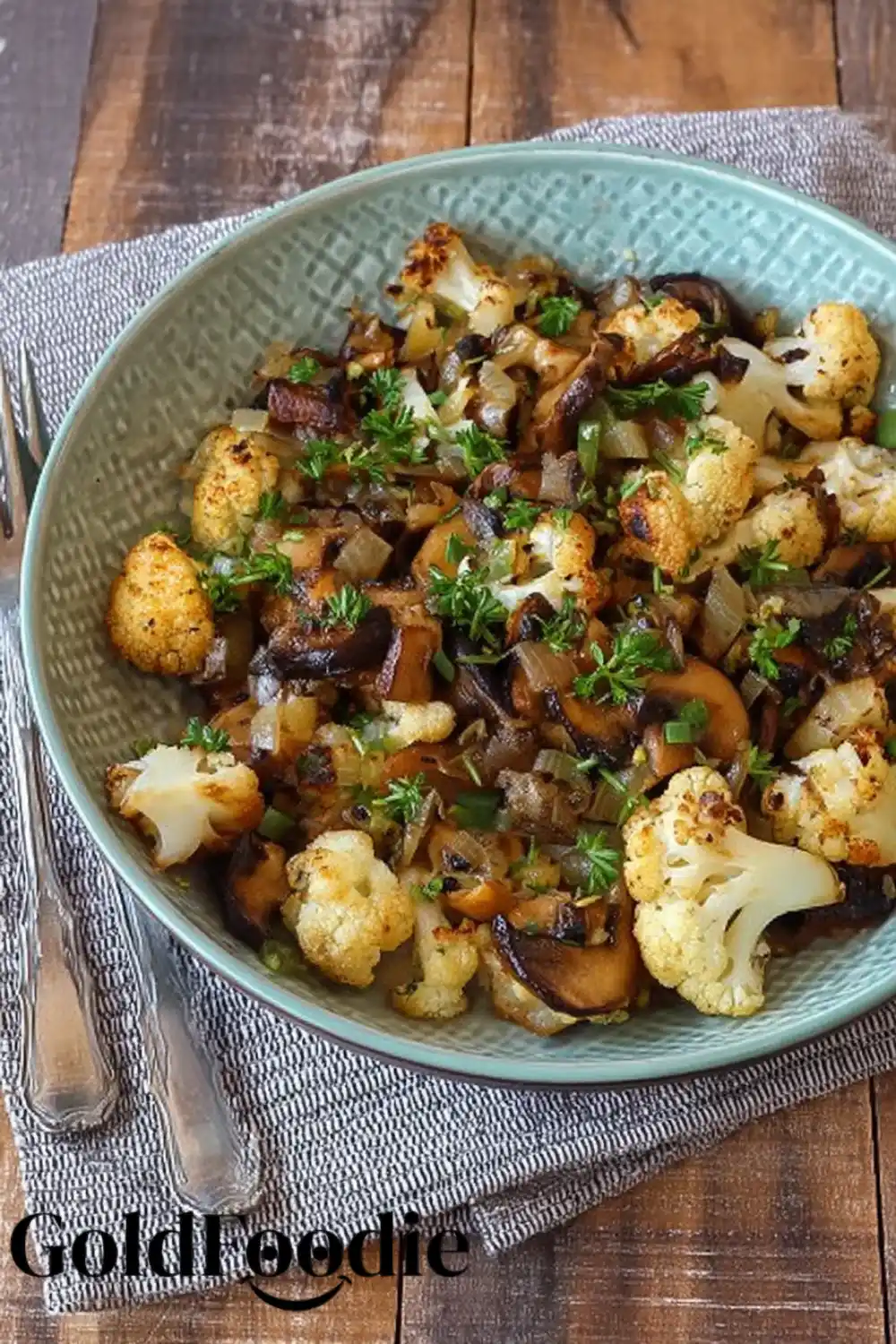 Healthy Garlic Mushroom and Cauliflower Skillet