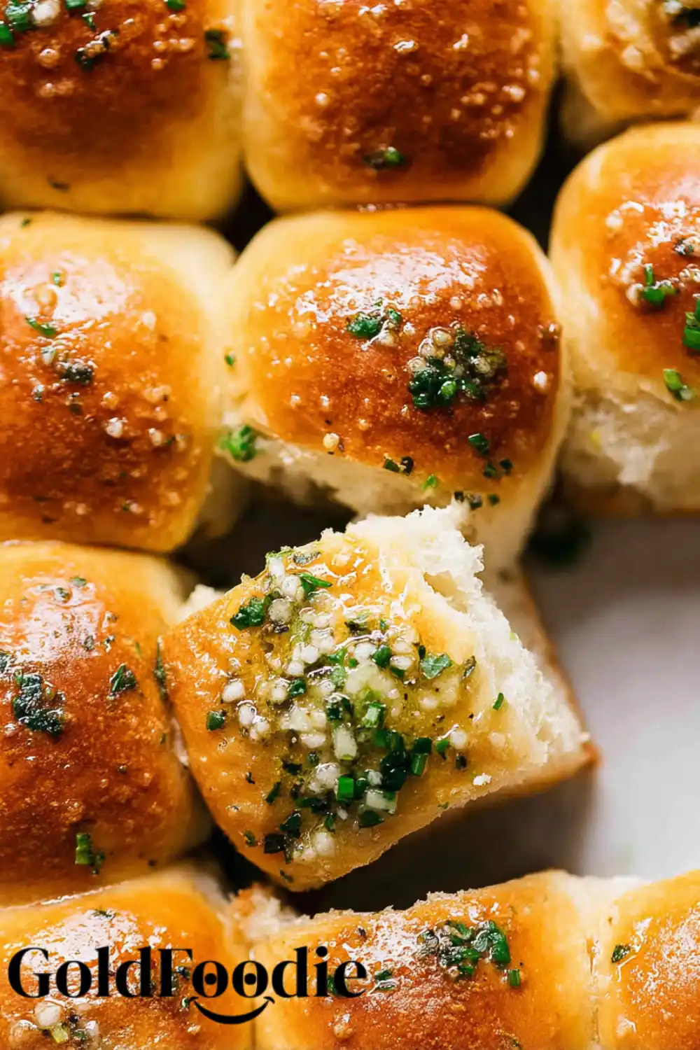 Fluffy Garlic Bread Rolls 5 Golden Brown Garlic Bread Rolls