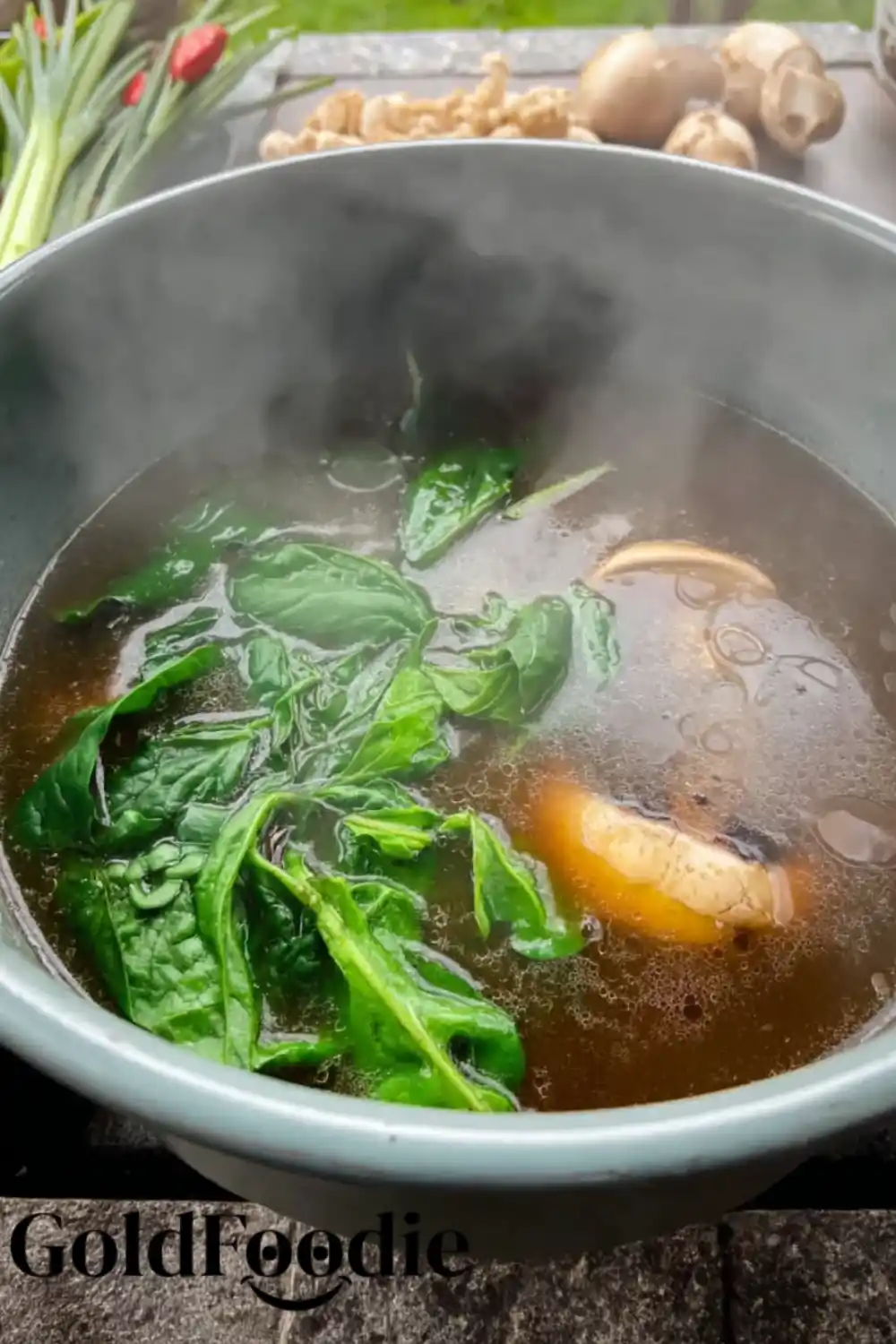 Adding Fresh Spinach to Tom Jued Soup Adding Fresh Spinach to Tom Jued Soup