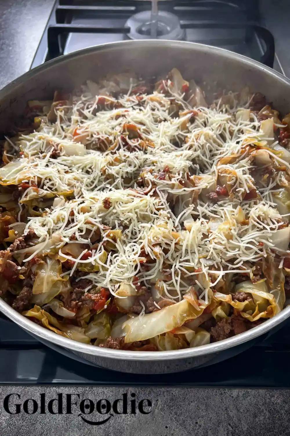 Adding Mozzarella to Beef Cabbage Skillet Adding Mozzarella to Beef Cabbage Skillet