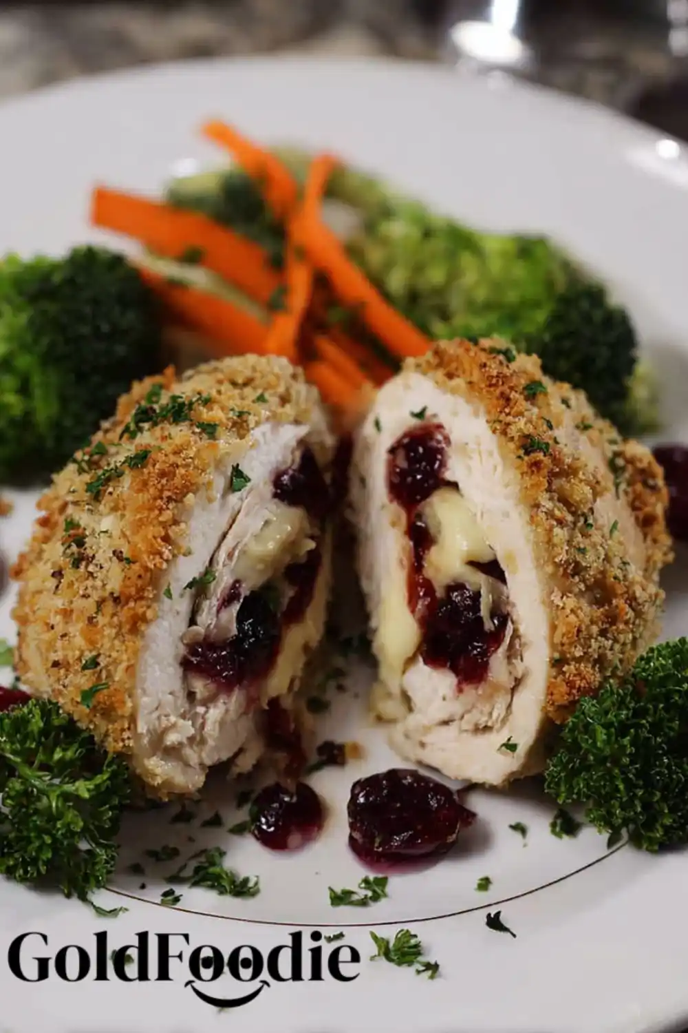 Crispy Cranberry Brie Stuffed Chicken Recipe Crispy Cranberry Brie Stuffed Chicken Recipe
