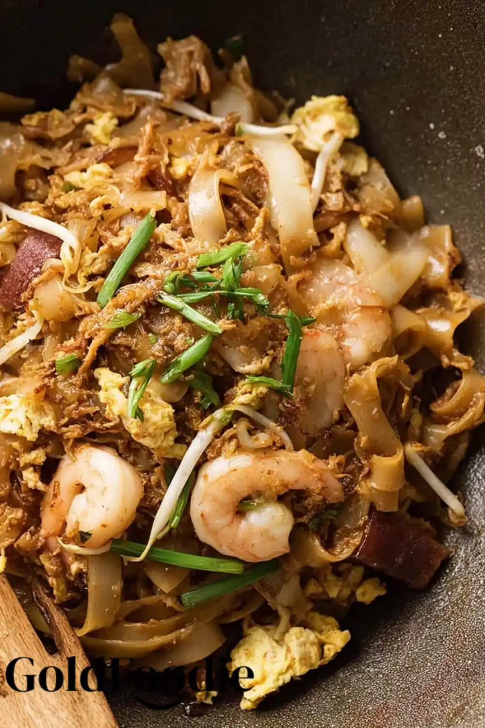 Classic Malaysian Char Kuay Teow 5 Wok-Fried Kuay Teow Noodles with Bean Sprouts