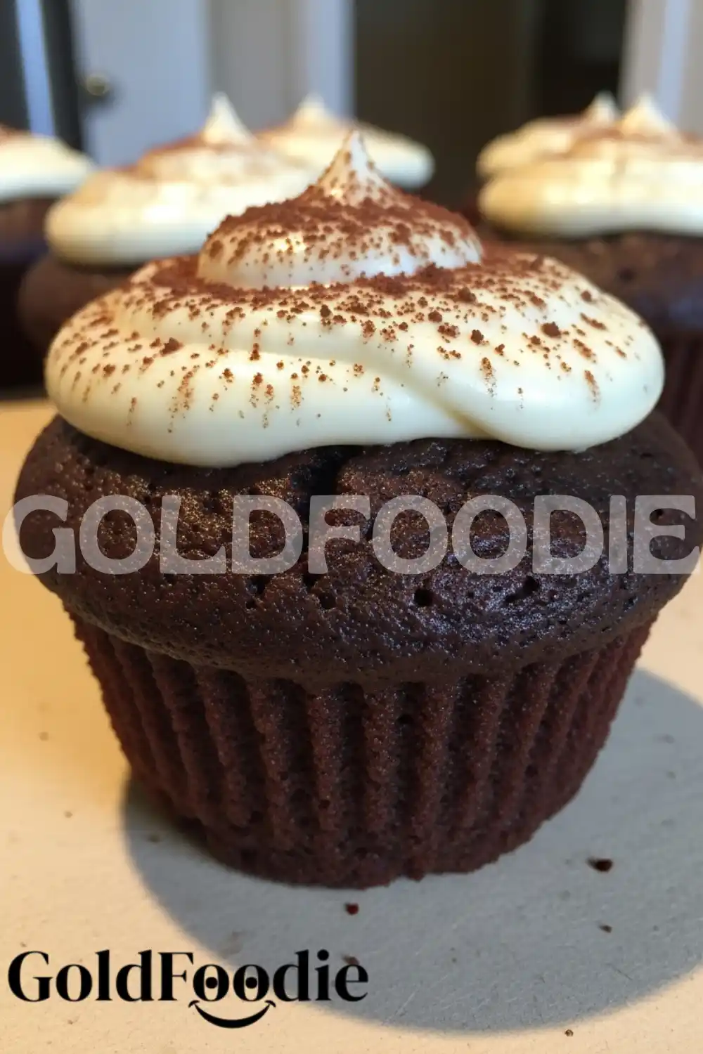Healthy Chocolate Cupcake with Cream Cheese Frosting Healthy Chocolate Cupcake with Cream Cheese Frosting
