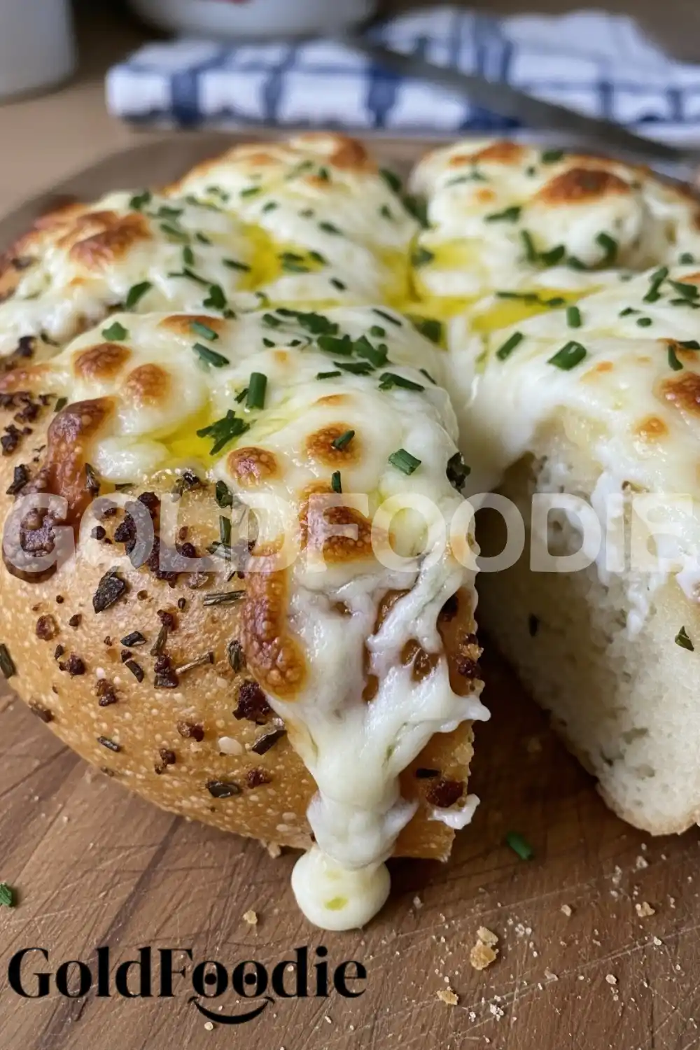 healthy-cream-cheese-garlic-bread-close-up