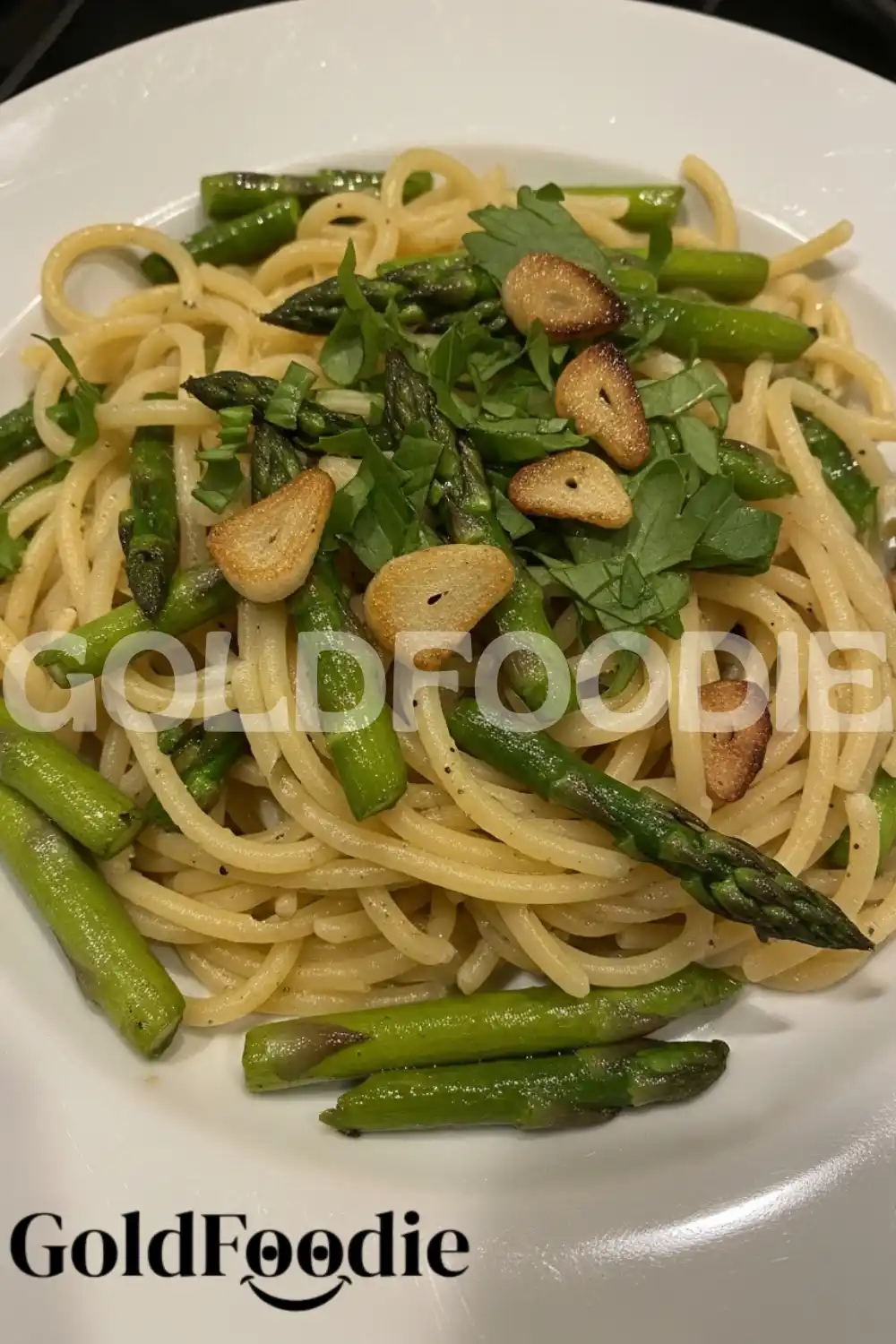 Close Up Garlic and Asparagus Pasta Close Up Garlic and Asparagus Pasta
